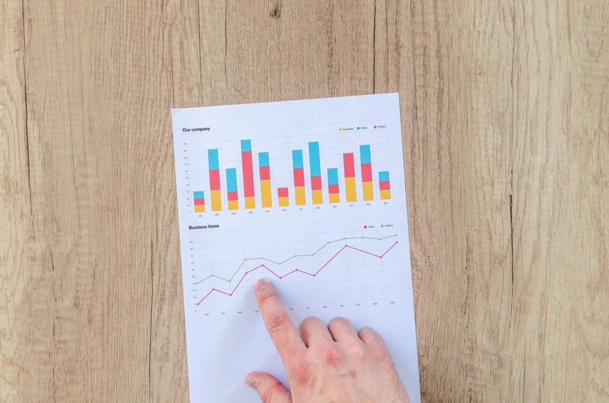 What’s the Real ROI of Bringing in a Professional Speaker for Your Conference?