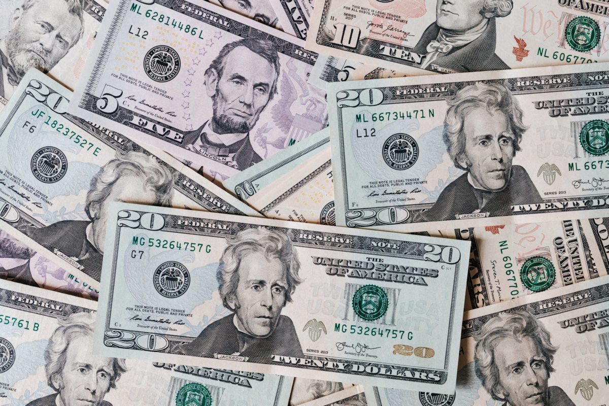 Popular Keynote Speakers With Fees $10,000 and Under